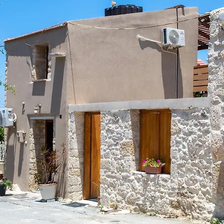 Ariadni's House